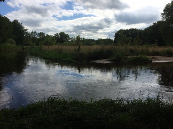 De Domme, ein kleiner Fluss in dem sie mit dem Kanu herrlich fahren können 